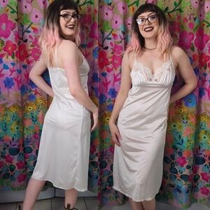 90's Vintage Vassarette Sexy White Slip Gown Sleepwear Lingerie